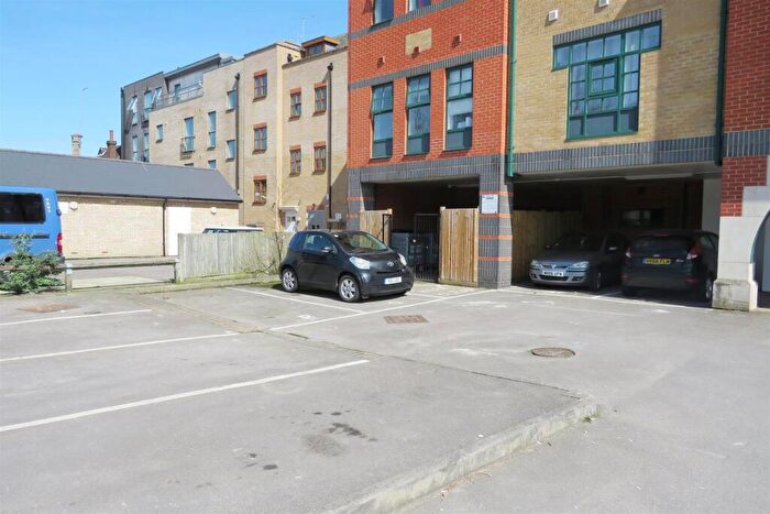 1 Bedroom Flat To Rent In St Mary's Place, Southampton, SO14