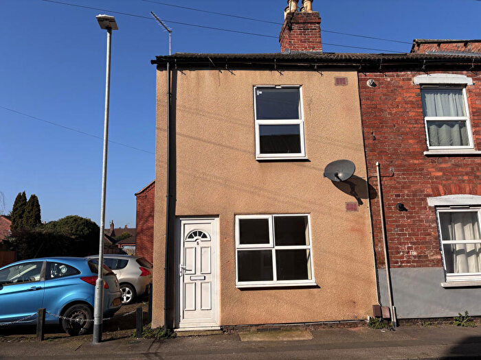 2 Bedroom End Of Terrace House To Rent In Cross Street, Newark, Nottinghamshire, NG24
