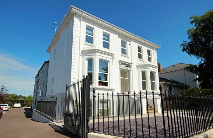 2 Bedroom Property To Rent In Christchurch Terrace, Malvern Road, Cheltenham, GL50
