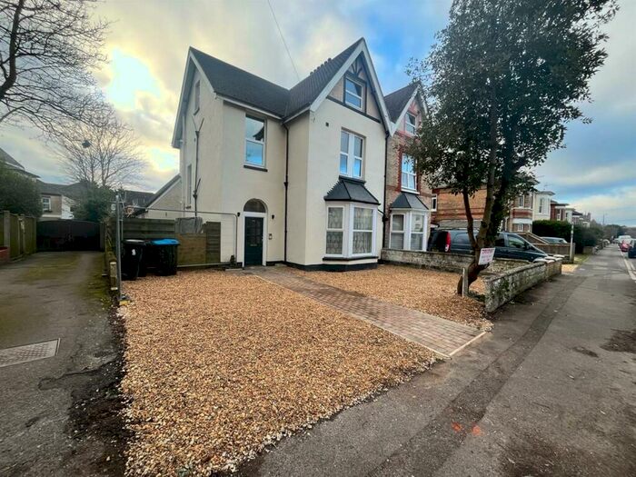 1 Bedroom Flat To Rent In Hamilton Road, Boscombe, Bournemouth, BH1