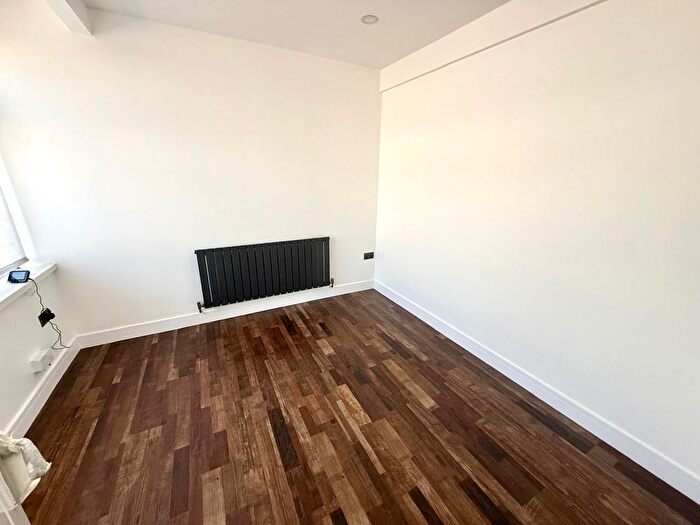 3 Bedroom Terraced House To Rent In Scotts Road, Southall, UB2