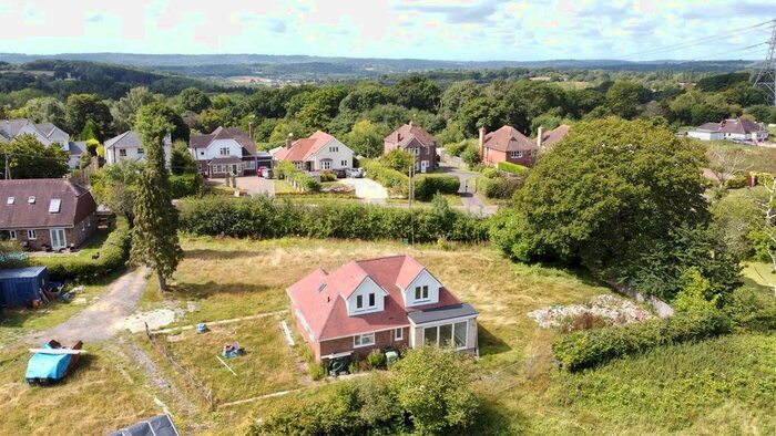 3 Bedroom Detached House For Sale In Chitcombe Road, Broad Oak, Rye, TN31