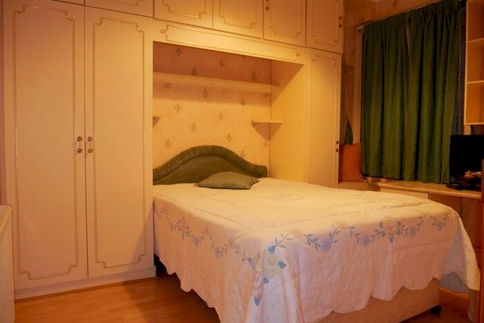 1 Bedroom Flat To Rent In Station Road, Hayes, UB3