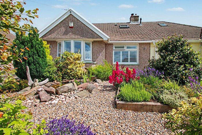 3 Bedroom Bungalow For Sale In Llandaff Road, Beaufort, Ebbw Vale, Blaenau Gwent, NP23