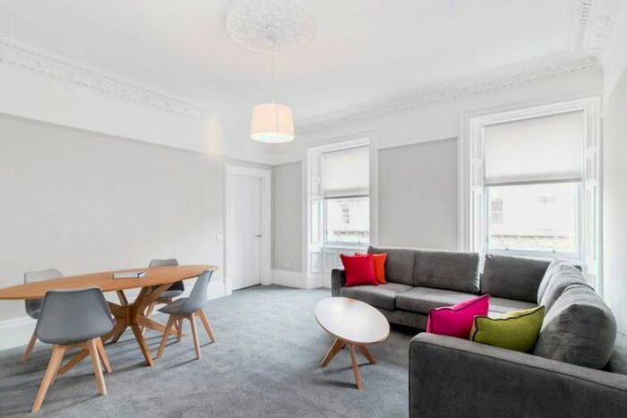 3 Bedroom Flat To Rent In Commercial Street, City Centre, Dundee, DD1