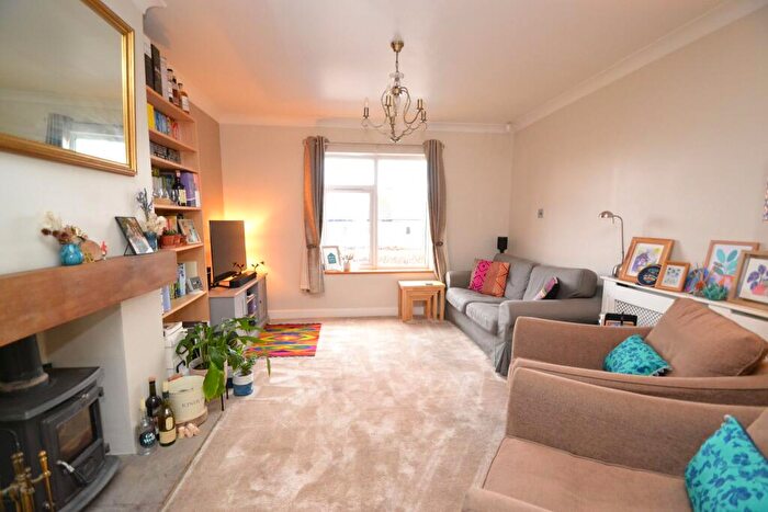 3 Bedroom Semi Detached House For Sale In Pellon Terrace, Idle, BD10