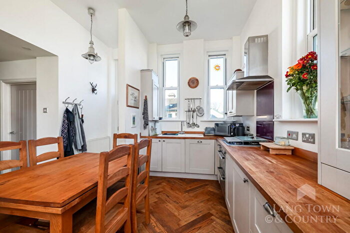 3 Bedroom End Of Terrace House For Sale In Constance Place, Millfields, Plymouth, PL1