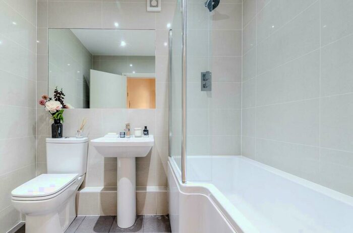 1 Bedroom Maisonette To Rent In Ewell Road, Surbiton, KT6