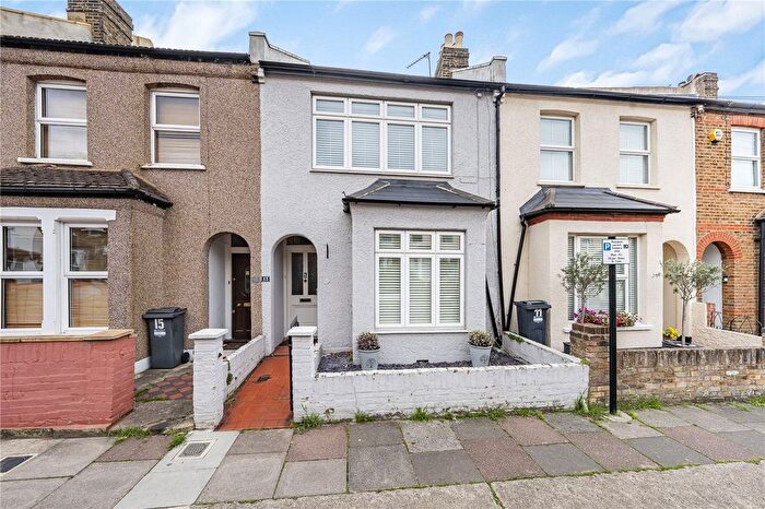 3 Bedroom Terraced House For Sale In Loring Road, Isleworth, TW7