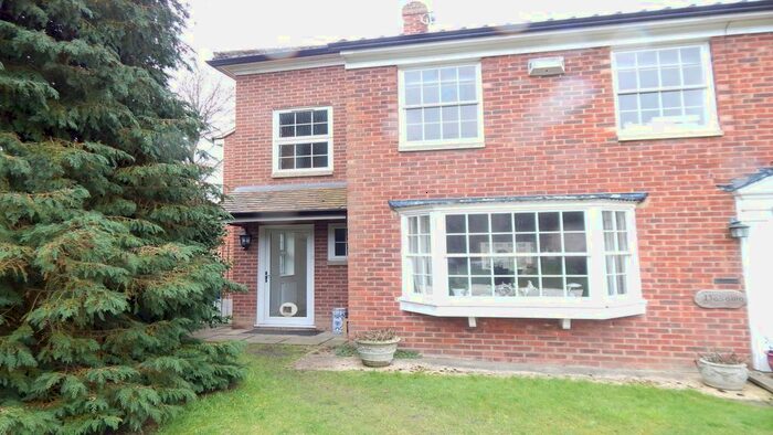 1 Bedroom Property To Rent In Kiln Gardens, Hartley Wintney, Hook, RG27