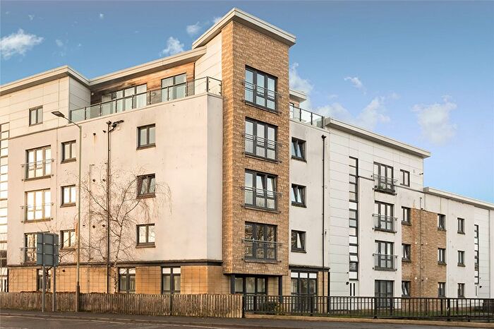 3 Bedroom Flat To Rent In Vasart Court, Perth, Perth And Kinross, PH1