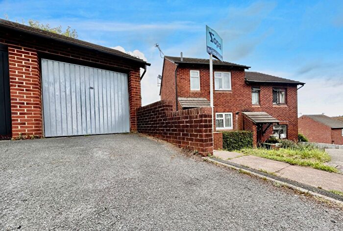 2 Bedroom Detached House For Sale In Falmouth Close, Torquay, TQ2