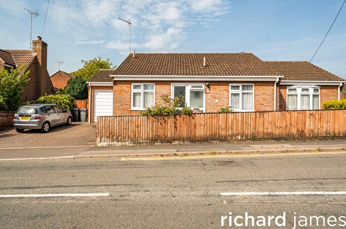 3 Bedroom Detached Bungalow For Sale In Whitehill Lane, Royal Wootton Bassett, SN4