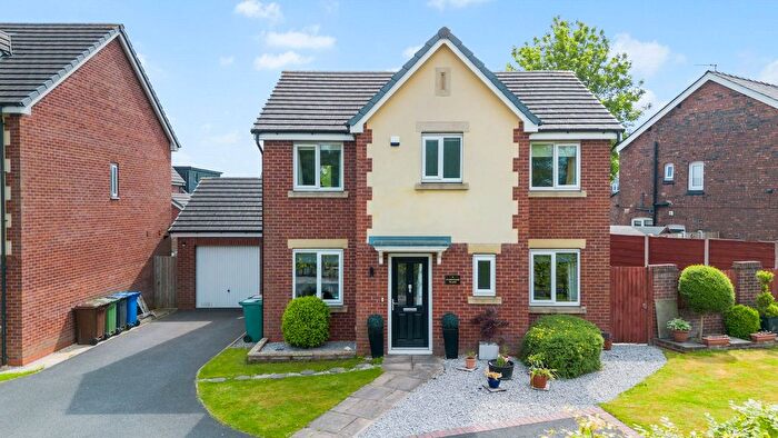 4 Bedroom Detached House For Sale In Parsonage Place, Wigan, WN3