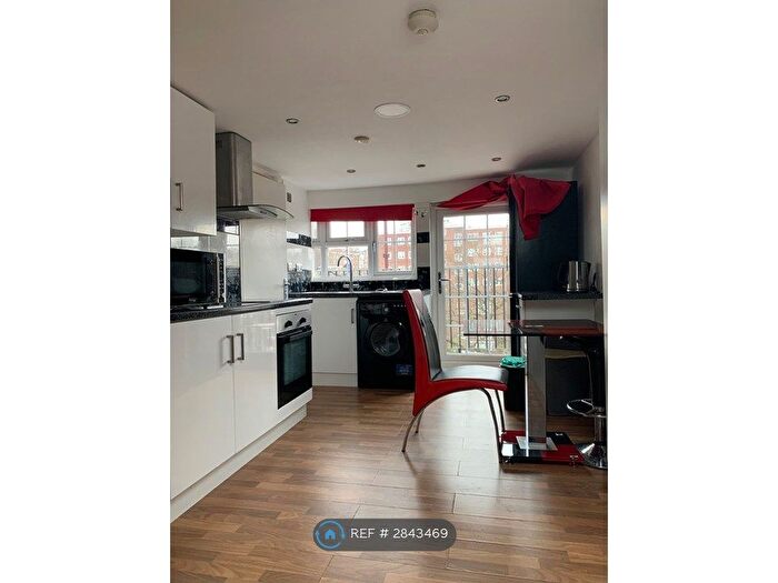 Studio To Rent In Goldhurst Terrace, London, NW6