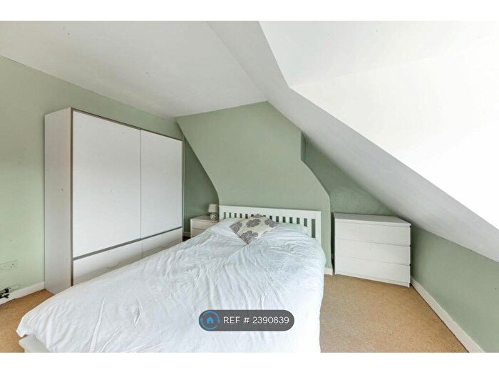 1 Bedroom Flat To Rent In Old North Road, Royston, SG8