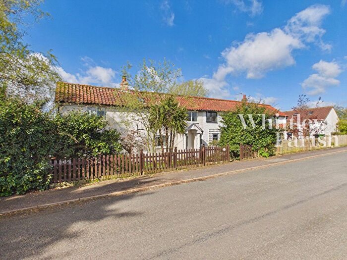 3 Bedroom Cottage For Sale In Kirstead Green, Kirstead, NR15