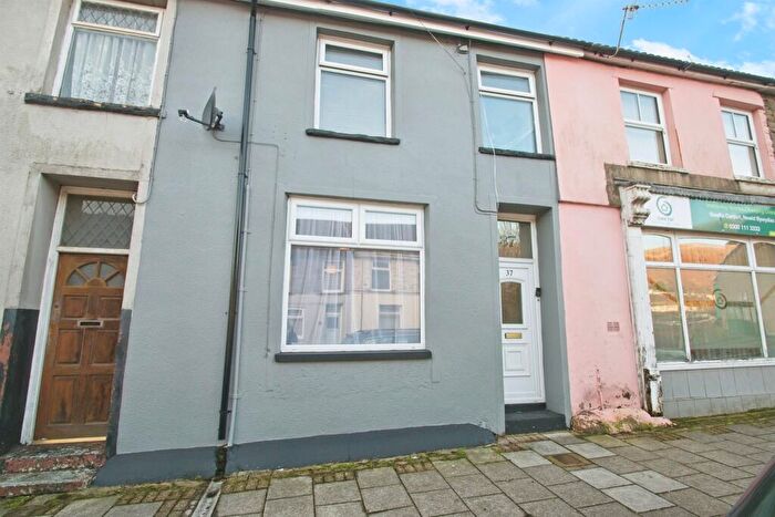 3 Bedroom Terraced House For Sale In Duffryn Street, Ferndale, CF43