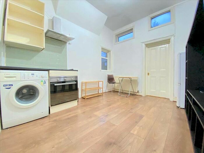 1 Bedroom Studio To Rent In Craven Avenue, London, W5