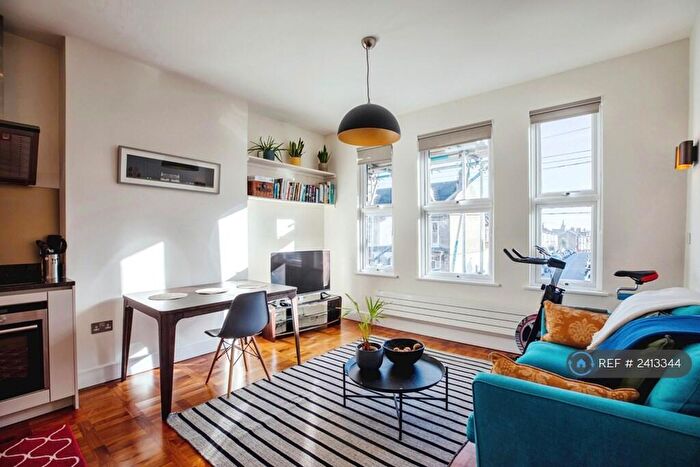 1 Bedroom Flat To Rent In Lysias Road, London, SW12