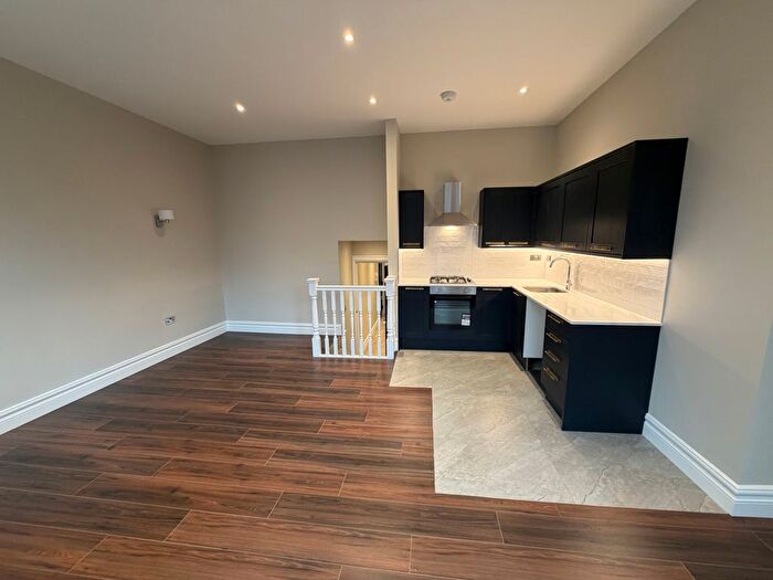 2 Bedroom Flat To Rent In Kelross Road, London, N5