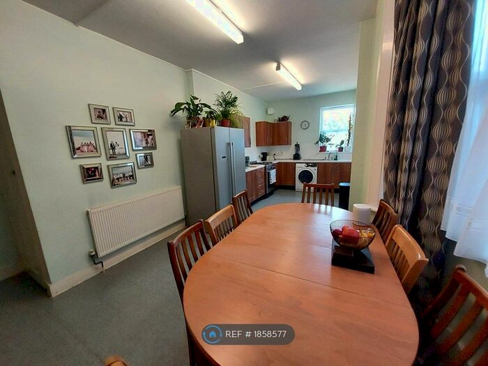 1 Bedroom Flat To Rent In East Ham, London, E6