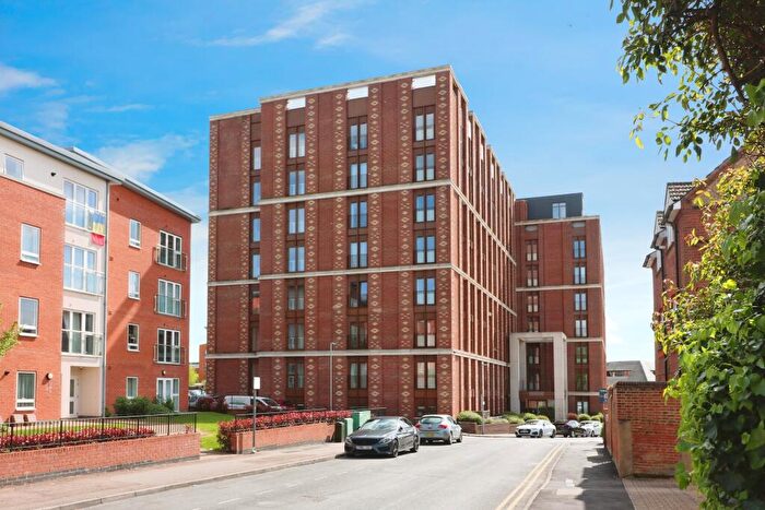 1 Bedroom Flat For Sale In Grosvenor Road, St Albans, AL1
