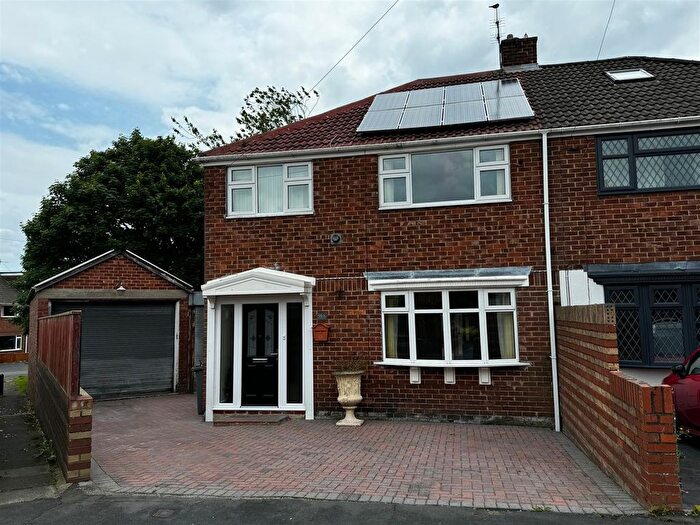 3 Bedroom Semi-Detached House For Sale In Swinside Drive, Belmont, Durham, DH1