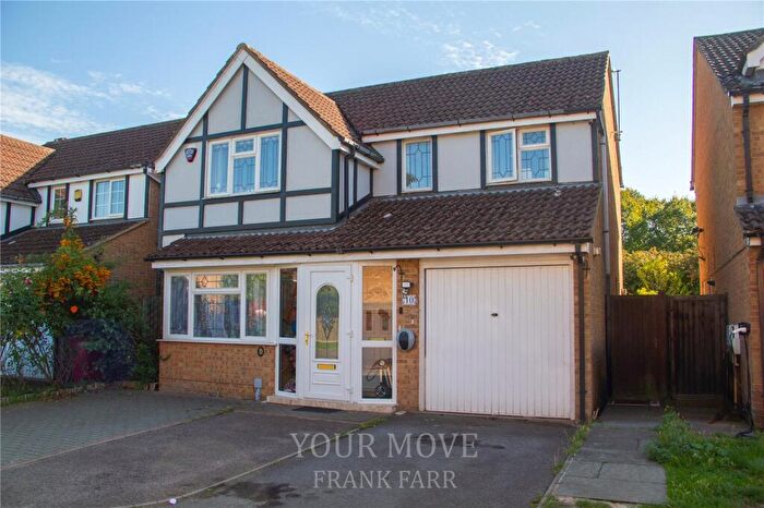 4 Bedroom Detached House For Sale In Southwold Spur, Langley, Berkshire, SL3