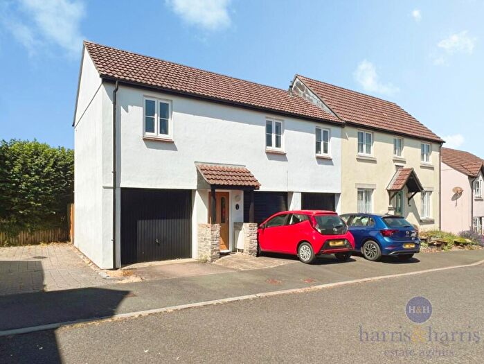2 Bedroom Coach House For Sale In Flax Meadow Lane, Axminster, EX13