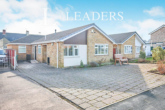 3 Bedroom Bungalow To Rent In Lowlands Road, DE56