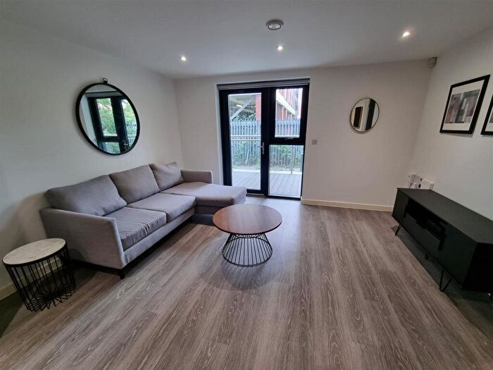 1 Bedroom Flat To Rent In Woden Street, Salford, M5