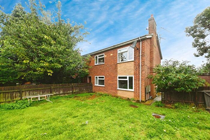 2 Bedroom Flat For Sale In Woodside, King's Lynn, PE30