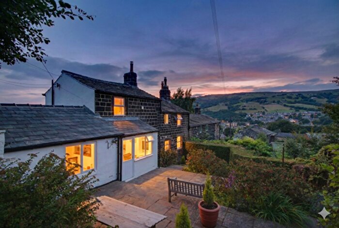 3 Bedroom Cottage For Sale In New Delight, Hall Bank Lane, Mytholmroyd, HX7