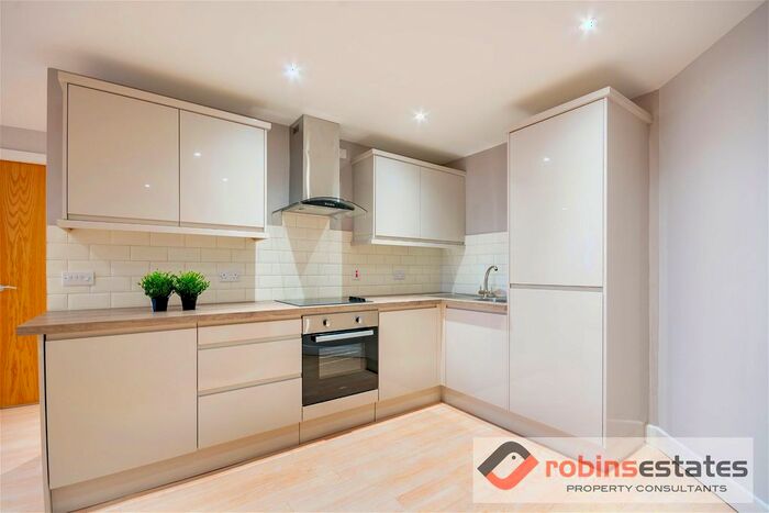 1 Bedroom Flat To Rent In Ockbrook Drive, Nottingham, NG3