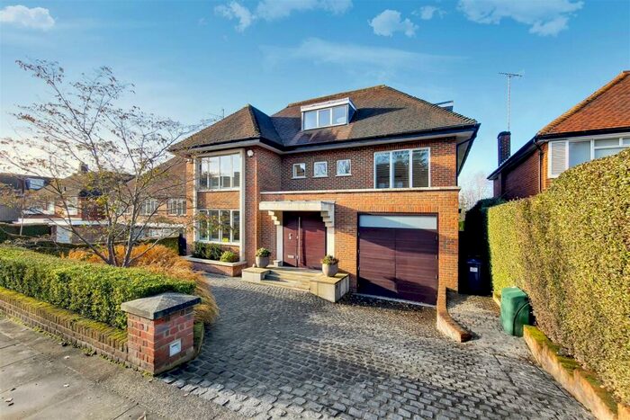 6 Bedroom Detached House To Rent In Church Mount, Hampstead Garden Suburb, London, N2