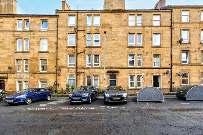 1 Bedroom Flat For Sale In Wardlaw Street, Edinburgh, Midlothian, EH11