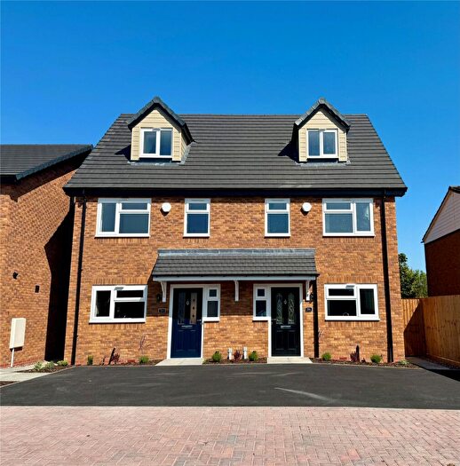 3 Bedroom Semi Detached House For Sale In Common Lane, Birmingham, B26