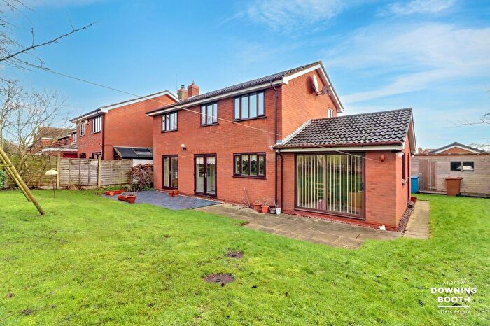4 Bedroom Detached House For Sale In Broadlands Rise, Boley Park, Lichfield, WS14