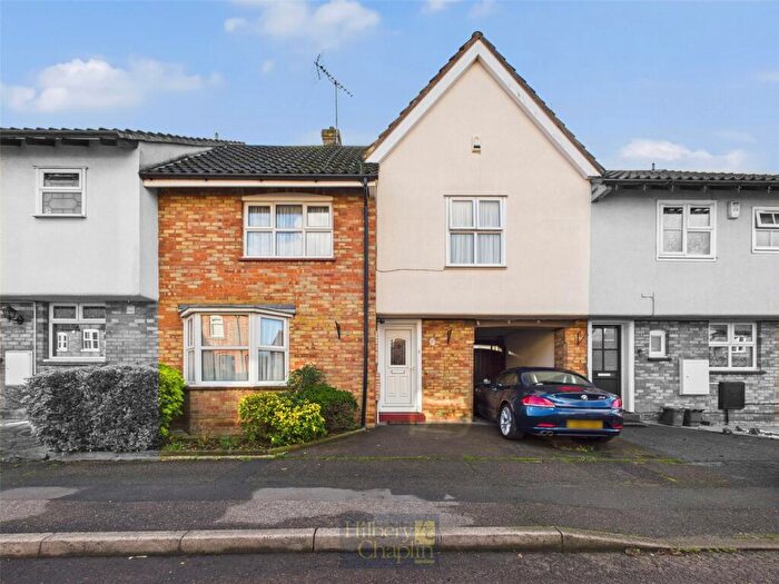 3 Bedroom Terraced House For Sale In New Waverley Road, Noak Bridge, Essex, SS15