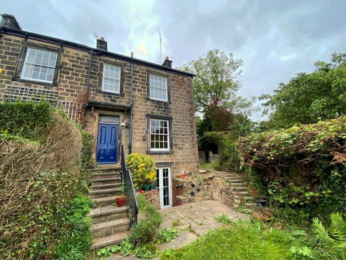 3 Bedroom House To Rent In Shaw Lane, Leeds, LS6