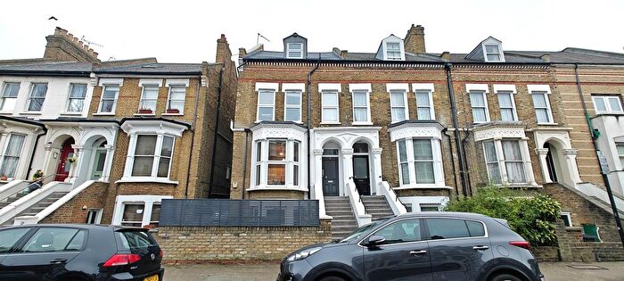 2 Bedroom Flat To Rent In Albert Road, Finsbury Park, N4