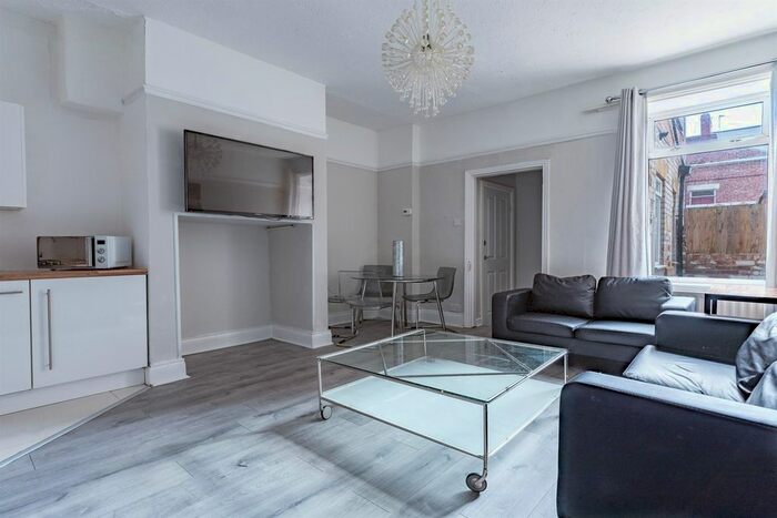 3 Bedroom Property To Rent In Ashleigh Grove, West Jesmond, Newcastle Upon Tyne, NE2