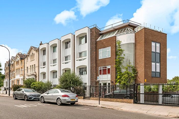 2 Bedroom Flat To Rent In King Henrys Road, Primrose Hill, NW3