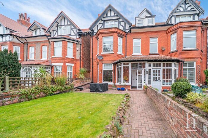 1 Bedroom Flat For Sale In Victoria Drive, West Kirby, CH48