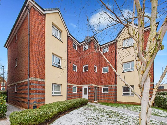 2 Bedroom Apartment For Sale In Philmont Court Bannerbrook Park Coventry, CV4