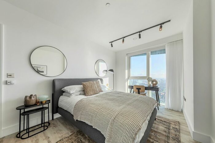1 Bedroom Flat To Rent In Portal Way, London, W3