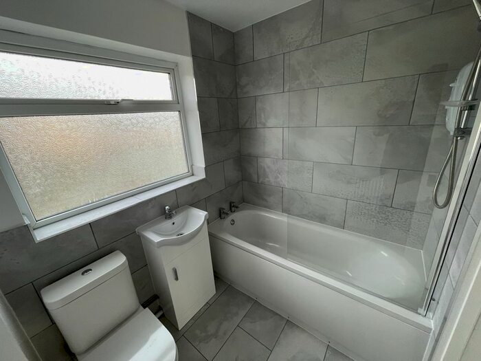 2 Bedroom SemiDetached House To Rent In Balisfire Grove, Beaumont Leys