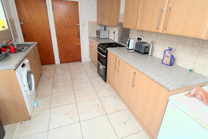 6 Bedroom Terraced House To Rent In Niagara Street, Treforest, Pontypridd, CF37