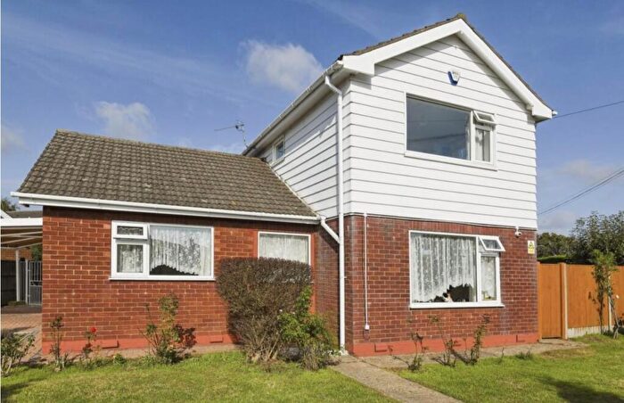 4 Bedroom House To Rent In Dutton Avenue, Skegness, PE25